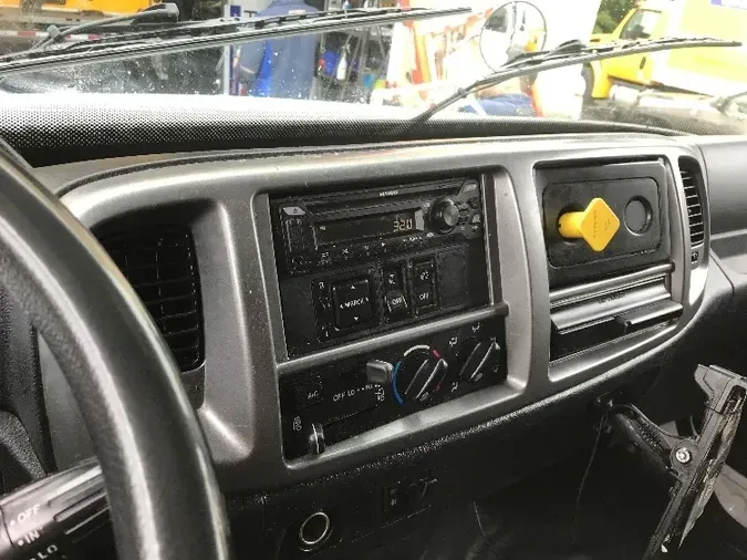 2018 HINO TRUCK 268