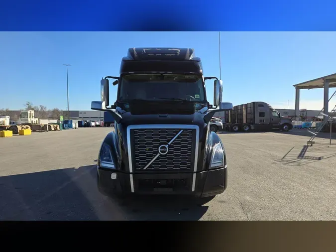 2023 Volvo VNL860