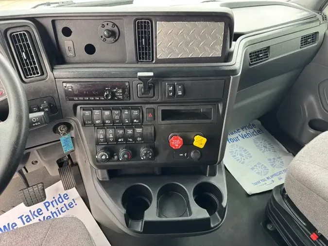 2020 International LT625
