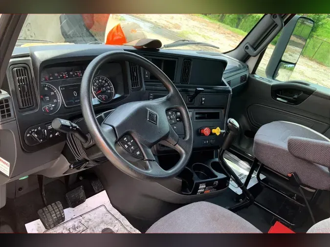2021 INT LT625 4x2