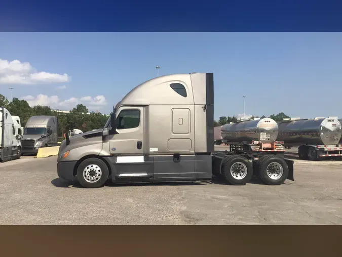 2020 Freightliner Cascadia