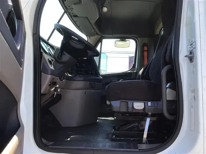 2015 FREIGHTLINER CASCADIA