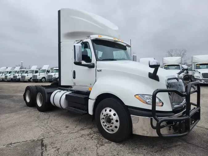 2020 NAVISTAR INTERNATIONAL LT625 DAYCAB T/A