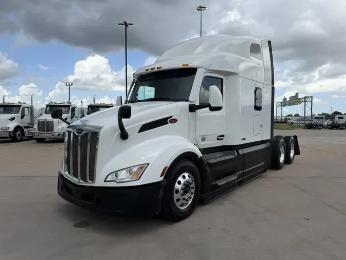 2022 Peterbilt 579f4f1094fd5a07c436727407597e2b1ff