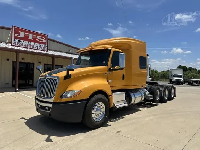 2020 INTERNATIONAL LT