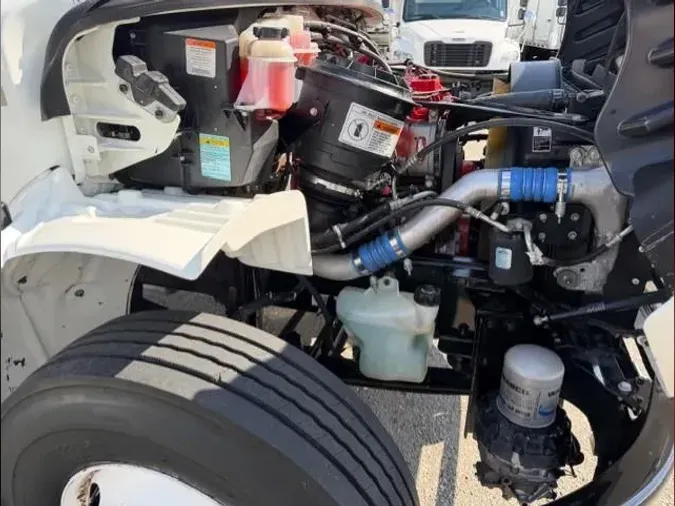 2019 Freightliner Business Class M2 106