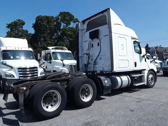 2019 FREIGHTLINER CASCADIA