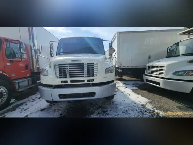 2015 FREIGHTLINER/MERCEDES M2 106