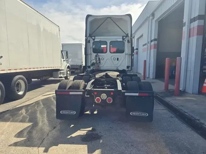 2018 FREIGHTLINER/MERCEDES NEW CASCADIA PX12664