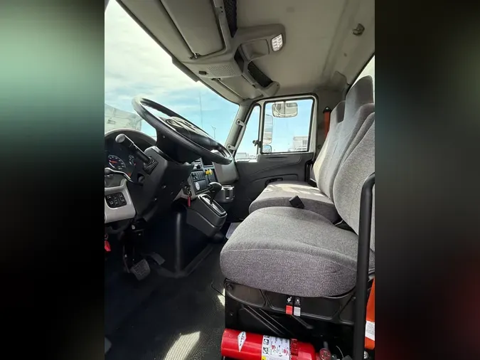 2017 NAVISTAR INTERNATIONAL 4300