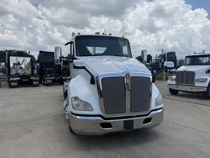 2021 Kenworth T680f4fe06bad62d58ed43c9f1da5d2b46d3