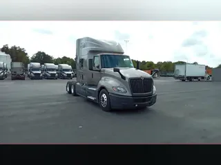 2022 International LT