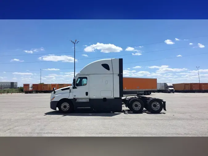 2023 Freightliner Cascadia 126