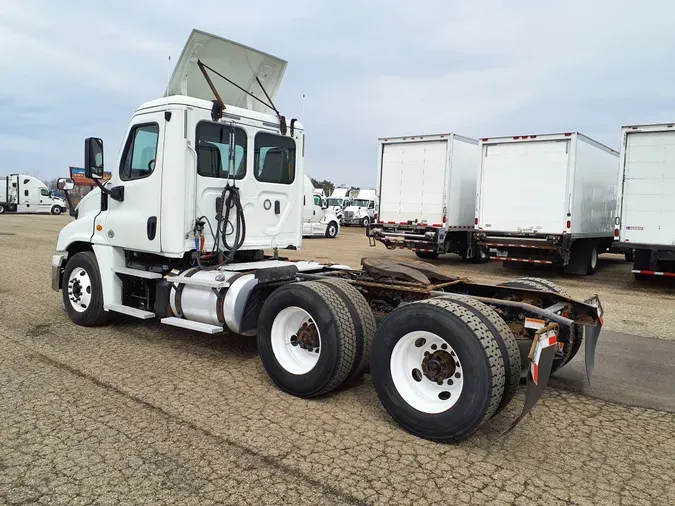 2018 FREIGHTLINER/MERCEDES CASCADIA 125