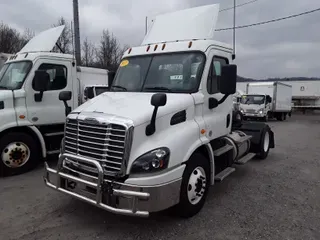 2017 FREIGHTLINER/MERCEDES CASCADIA 113