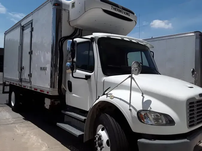 2019 FREIGHTLINER M2 106
