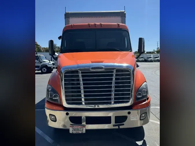 2018 FREIGHTLINER/MERCEDES CASCADIA 113