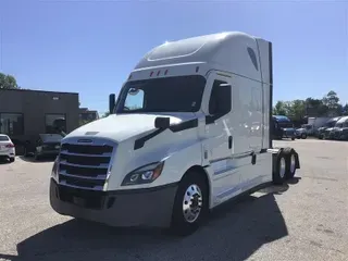 2021 FREIGHTLINER CA126