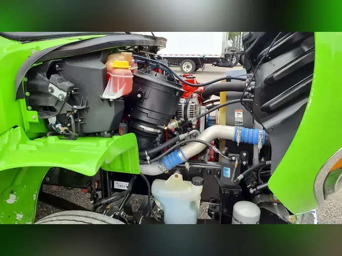 2020 FREIGHTLINER/MERCEDES M2 106