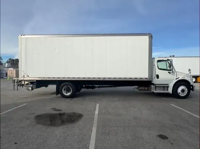 2019 Freightliner Business Class M2 106