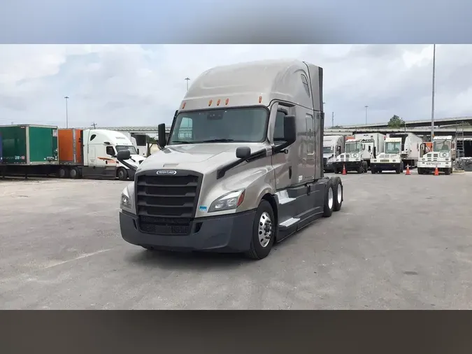2023 Freightliner Cascadia