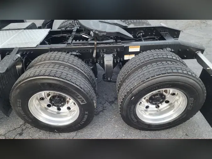 2020 FREIGHTLINER CA126