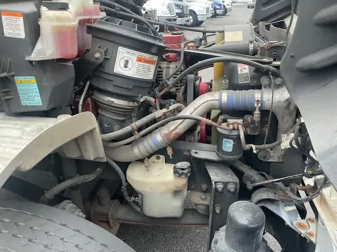 2017 FREIGHTLINER/MERCEDES M2 106