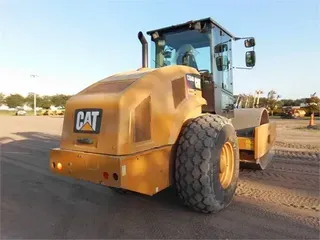2019 CATERPILLAR CS64B