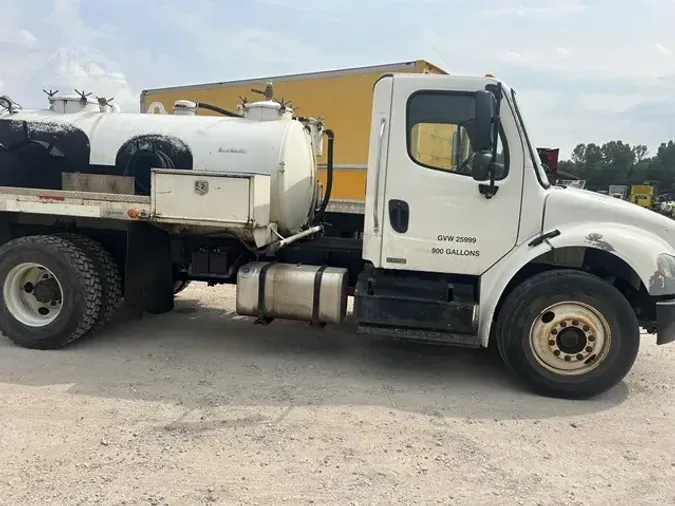 2012 FREIGHTLINER BUSINESS CLASS M2 106