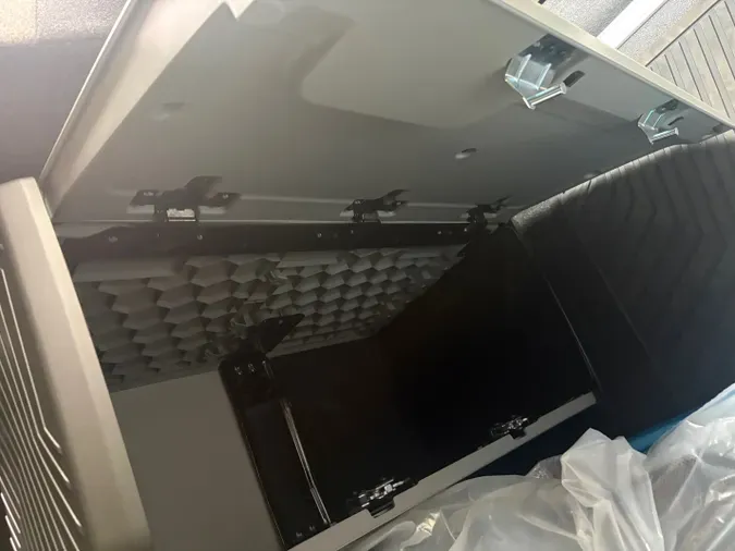 2027 VOLVO TRUCK VNL64TV04f519d65416eb4aae966159a62f718c07