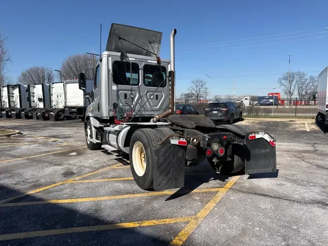 2019 FREIGHTLINER/MERCEDES CASCADIA 113