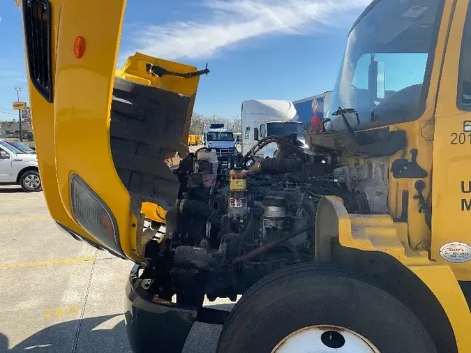 2018 HINO TRUCK 268