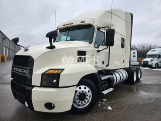 2021 MACK ANTHEM