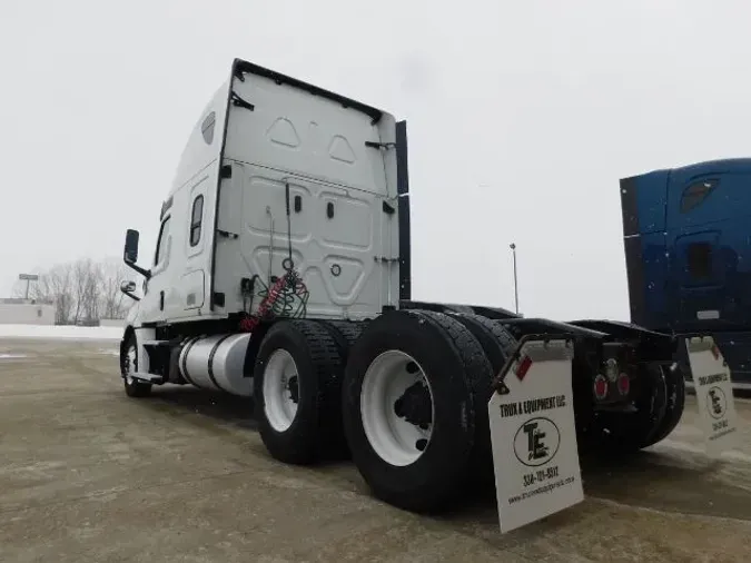 2020 Freightliner Cascadia