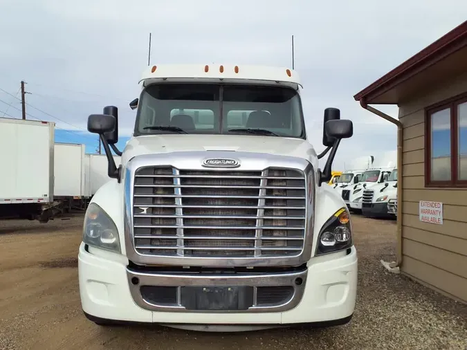 2017 FREIGHTLINER/MERCEDES CASCADIA 125
