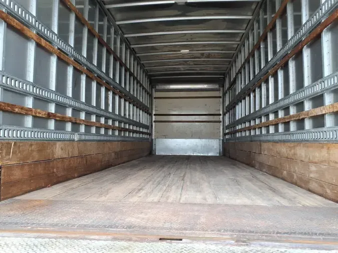 2019 FREIGHTLINER/MERCEDES M2 106