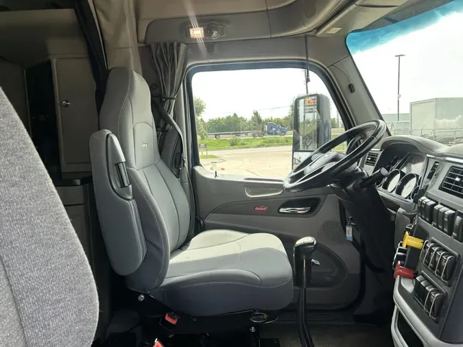 2021 Peterbilt 579