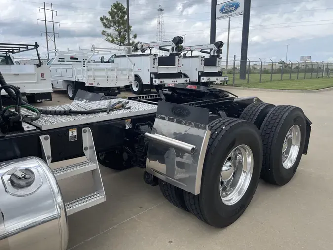 2020 Peterbilt 567