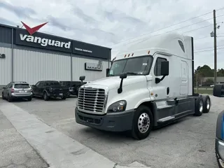 2019 Freightliner CASCADIA 125