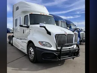 2022 INTERNATIONAL LT