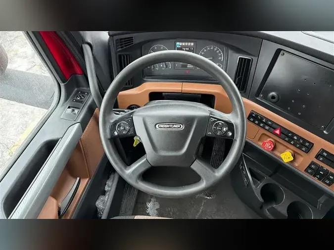 2021 FREIGHTLINER CA126