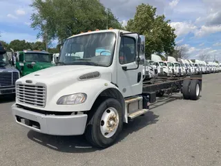 2018 FREIGHTLINER M2 106