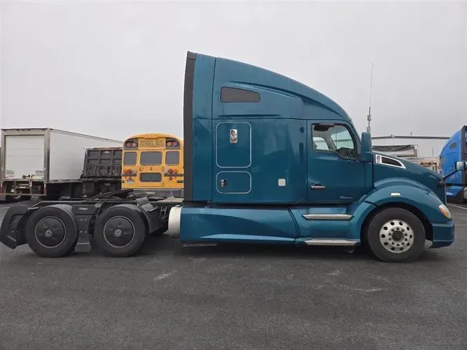 2021 KENWORTH T680