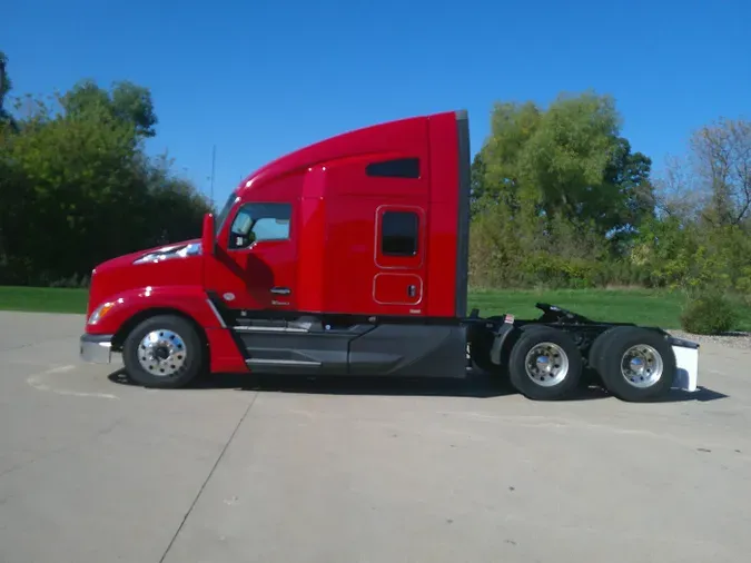 2022 Kenworth T680