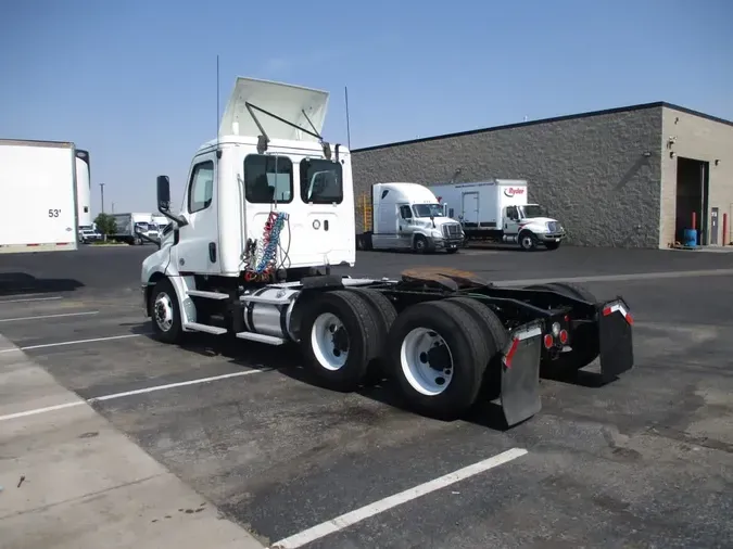 2019 FREIGHTLINER NEW CASCADIA PX12664