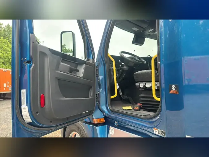 2024 Freightliner Cascadia