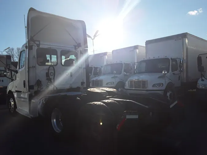 2019 FREIGHTLINER/MERCEDES NEW CASCADIA PX12664