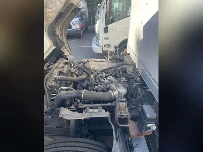 2019 ISUZU NQR