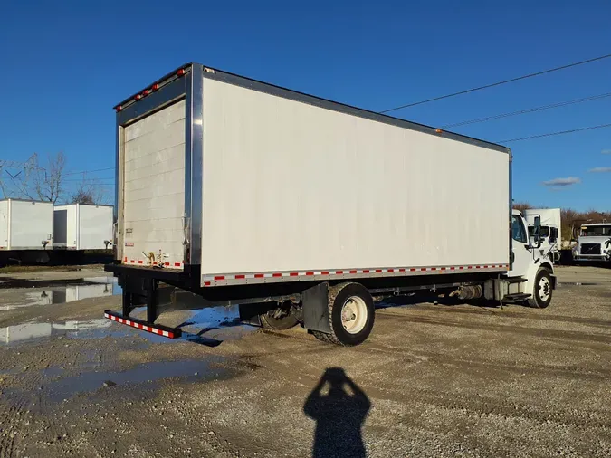 2018 FREIGHTLINER/MERCEDES M2 106