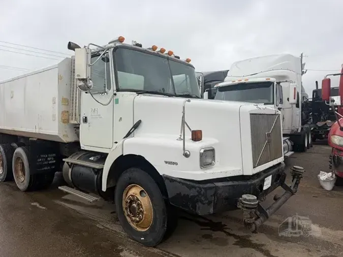 1998 VOLVO WG64Tf541e6d5c8fed98988ff69eacdac25f5